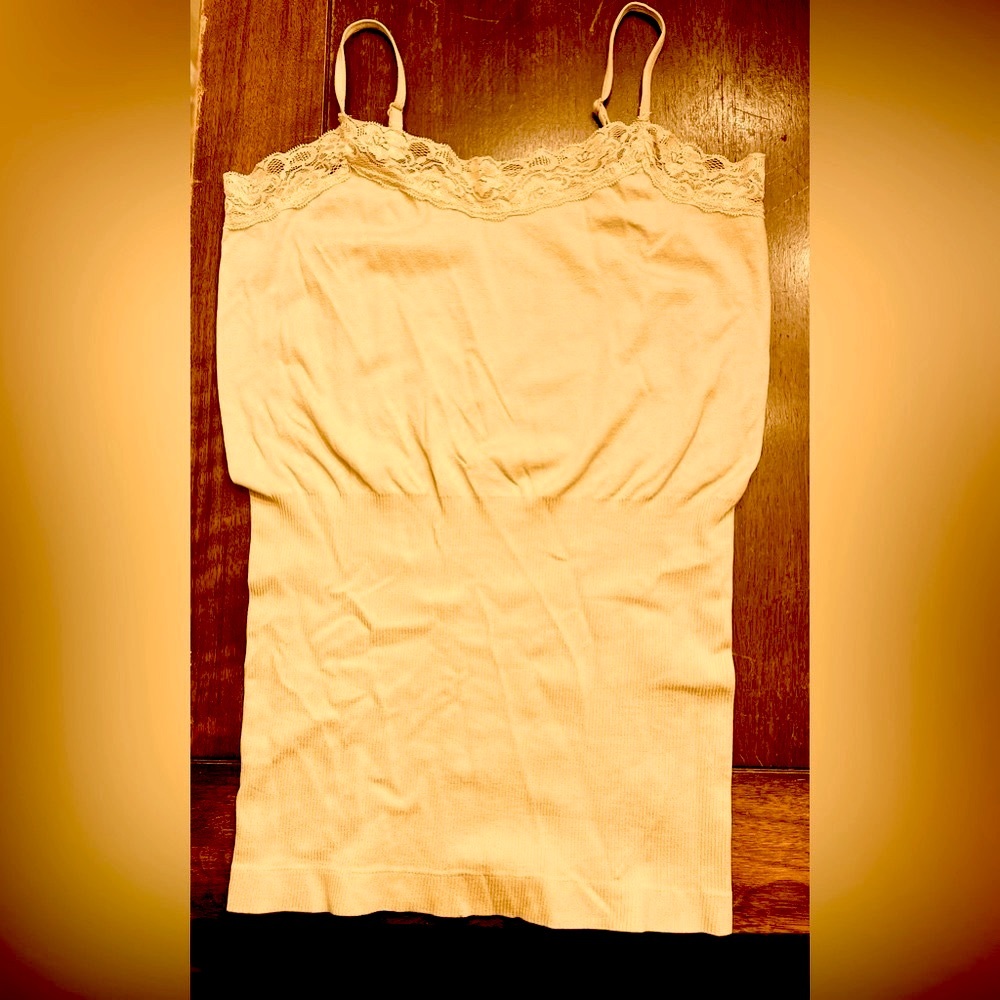 Ultra Teeze nude colored tummy control camisole with lace.  OS 18-24 Like New!